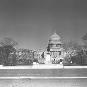 Capitol Building, Washington DC, USA, (B&W) Capitol Building, Washington DC, USA, (B&W)