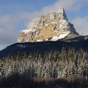 Castle Mountain, Banff National Park, Alberta, Canada Castle Mountain, Banff National Park, Alberta, Canada