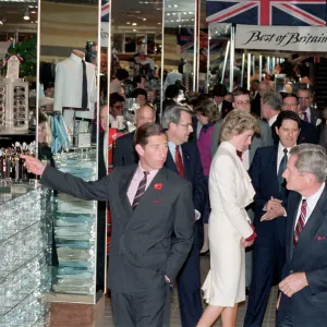 Images Dated 1985 November: 19 Nov 1985