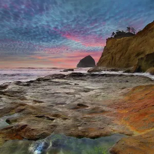 Chief Kiawanda Rock at Pacific City during Sunset