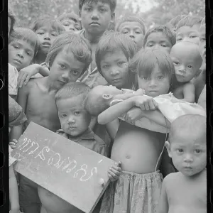 Images Dated 1975 April: 7 Apr 1975