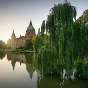 City Hall of Hanover on Lake Maschsee, Hanover, Germany City Hall of Hanover on Lake Maschsee, Hanover, Germany