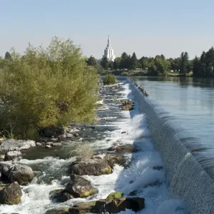 City beside a river, waterfall, Snake River, Idaho Falls, Idaho, Western United States, United States of America, North America City beside a river, waterfall, Snake River, Idaho Falls, Idaho, Western United States, United States of America, North America