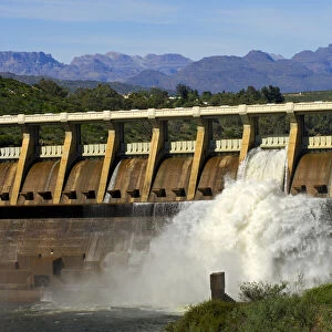 Clanwilliam Dam on the Olifants River with open flood gates, Clanwilliam, Western Cape, South Africa, Africa