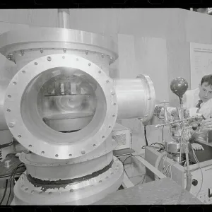 Images Dated 1986 December: 3 Dec 1986