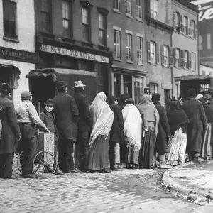Coal Queuing During a Strike