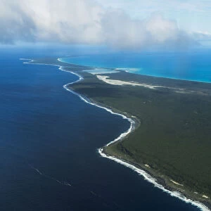 Coastline, Ouvea island, New Caledonia