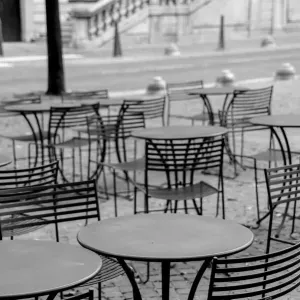 Coffee tables and chairs in black and white