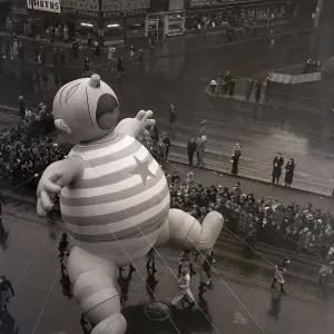 Colicky Kid Balloon in Macy's Thanksgiving Parade Colicky Kid Balloon in Macy's Thanksgiving Parade