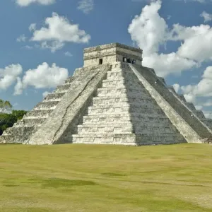 Color photography, Latin America, Mexico, exterior, outdoors, Yucatan Peninsula, Chichen Itza Color photography, Latin America, Mexico, exterior, outdoors, Yucatan Peninsula, Chichen Itza