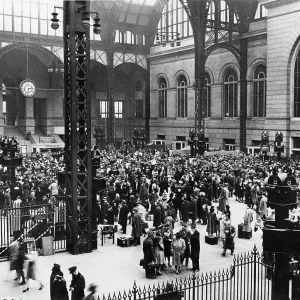 Crowd at Penn Station Crowd at Penn Station