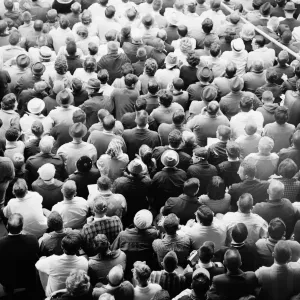 Multitud de personas. Multitud de personas.