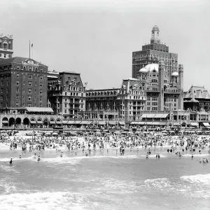 Crowded Beach Crowded Beach
