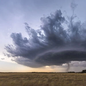Crown shaped supercell thunderstorm