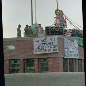 Images Dated 1987 December: 3 Dec 1987
