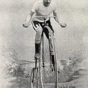 Le cycliste Otto Beyschlag, Vienne, sur une bicyclette à pédales géantes. Le cycliste Otto Beyschlag, Vienne, sur une bicyclette à pédales géantes.