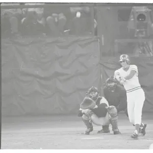 Images Dated 1975 October: 15 Oct 1975