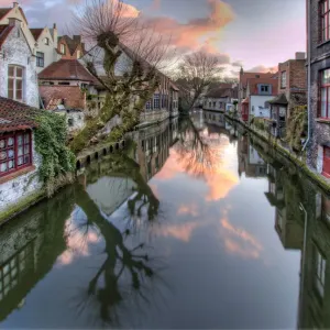 Dawn in Bruges Dawn in Bruges