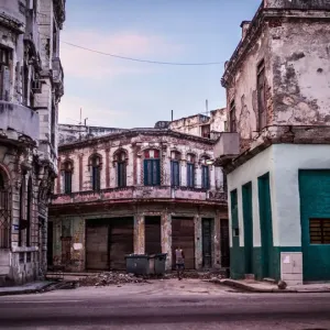 Dawn in Central Havana Dawn in Central Havana