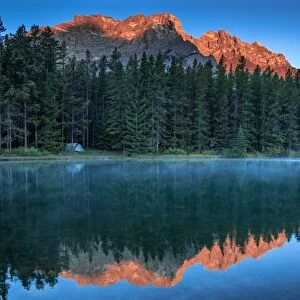 Dawn @ Two Jack Lake, Banff National Park, Alberta, Canada