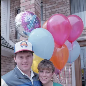 Images Dated 1986 November: 18 Nov 1986