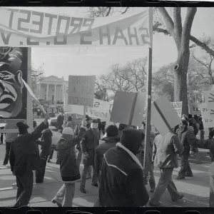 Images Dated 1977 November: 11 Nov 1977