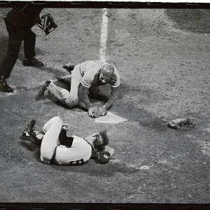 Images Dated 1975 October: 21 Oct 1975