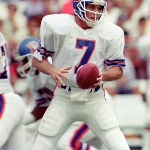 Denver Broncos QB John Elway Game Action Denver Broncos QB John Elway Game Action
