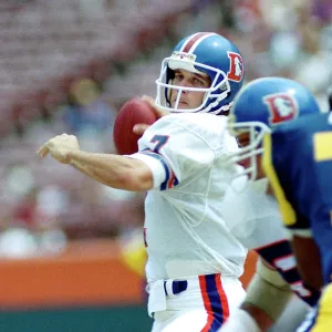 Denver Broncos QB John Elway Game Action Denver Broncos QB John Elway Game Action