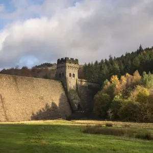 Derwent dam at Fairholmes, Peak District, Derbyshire, England