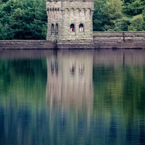 UK Travel Destinations Fine Art Print Collection: The Peak District’s Lake District 