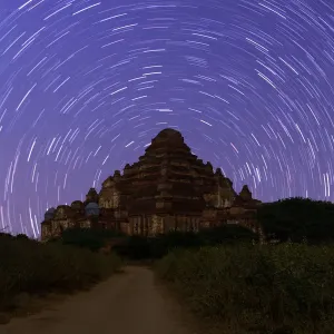 Dhammayan Gyi Temple in bagan under star trail with long exposure, bagan, Myanmar