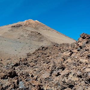Difficult rocky way to Teide Volcano