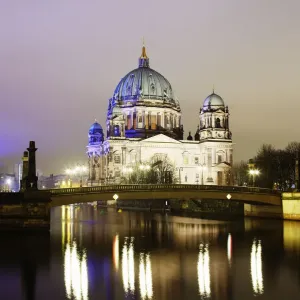 Dome of Berlin at night Dome of Berlin at night