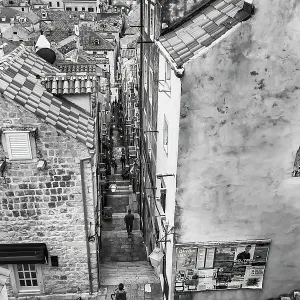 Dubrovnik - Old Town Alley Dubrovnik - Old Town Alley