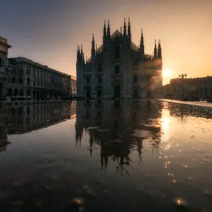 Duomo di Milano with reflection Duomo di Milano with reflection