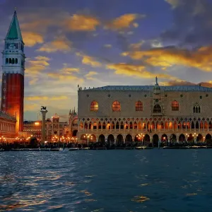 Dusk in Venice Dusk in Venice