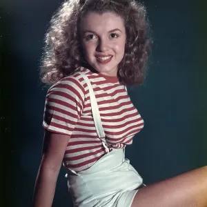 Early Marilyn Portrait Early Marilyn Portrait