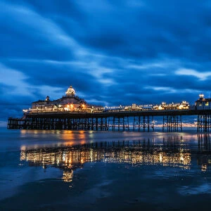 Eastbourne pier at night