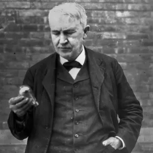 Thomas Edison Print, Looking at a Lightbulb Thomas Edison Print, Looking at a Lightbulb