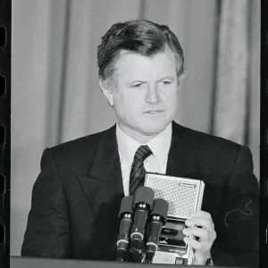Images Dated 1980 February: 7 Feb 1980
