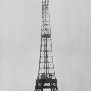 Eiffel Construction 11