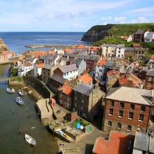 An elevated view of the fishing village of Staithes, North Yorkshire, England