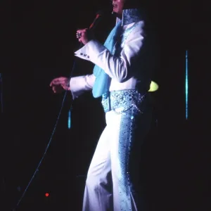 Elvis Presley in concert in Las Vegas Elvis Presley in concert in Las Vegas