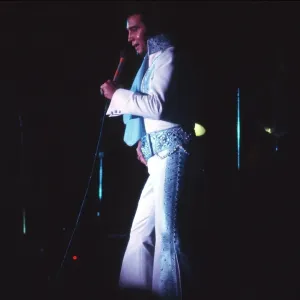 Elvis Presley in concert in Las Vegas Elvis Presley in concert in Las Vegas