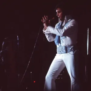 Elvis Presley in concert in Las Vegas Elvis Presley in concert in Las Vegas