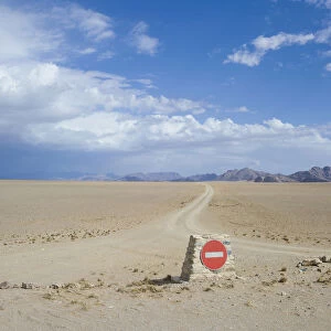 No entry sign, scenic landscape, Namib-Naukluft National Park, Hardap Region, Namibia