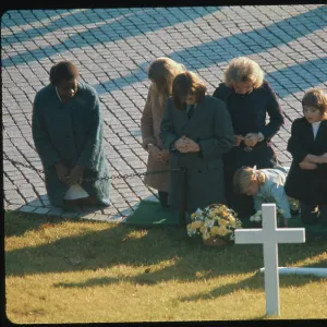 Images Dated 1972 November: 20 Nov 1972