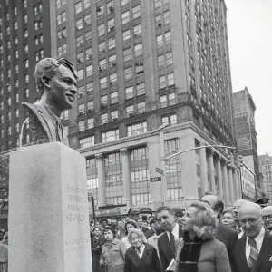 Images Dated 1972 November: 2 Nov 1972