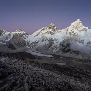 Everest and Nuptse mountain peak from Kalapattar